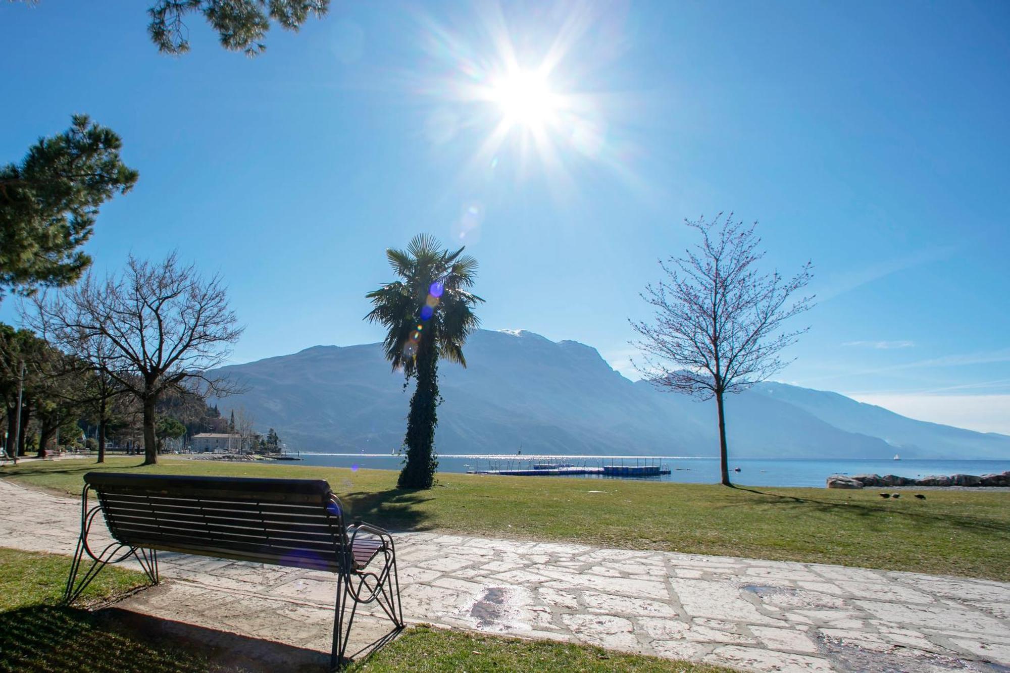 Residenza Lago D'Argento - Happy Rentals Riva del Garda Ngoại thất bức ảnh